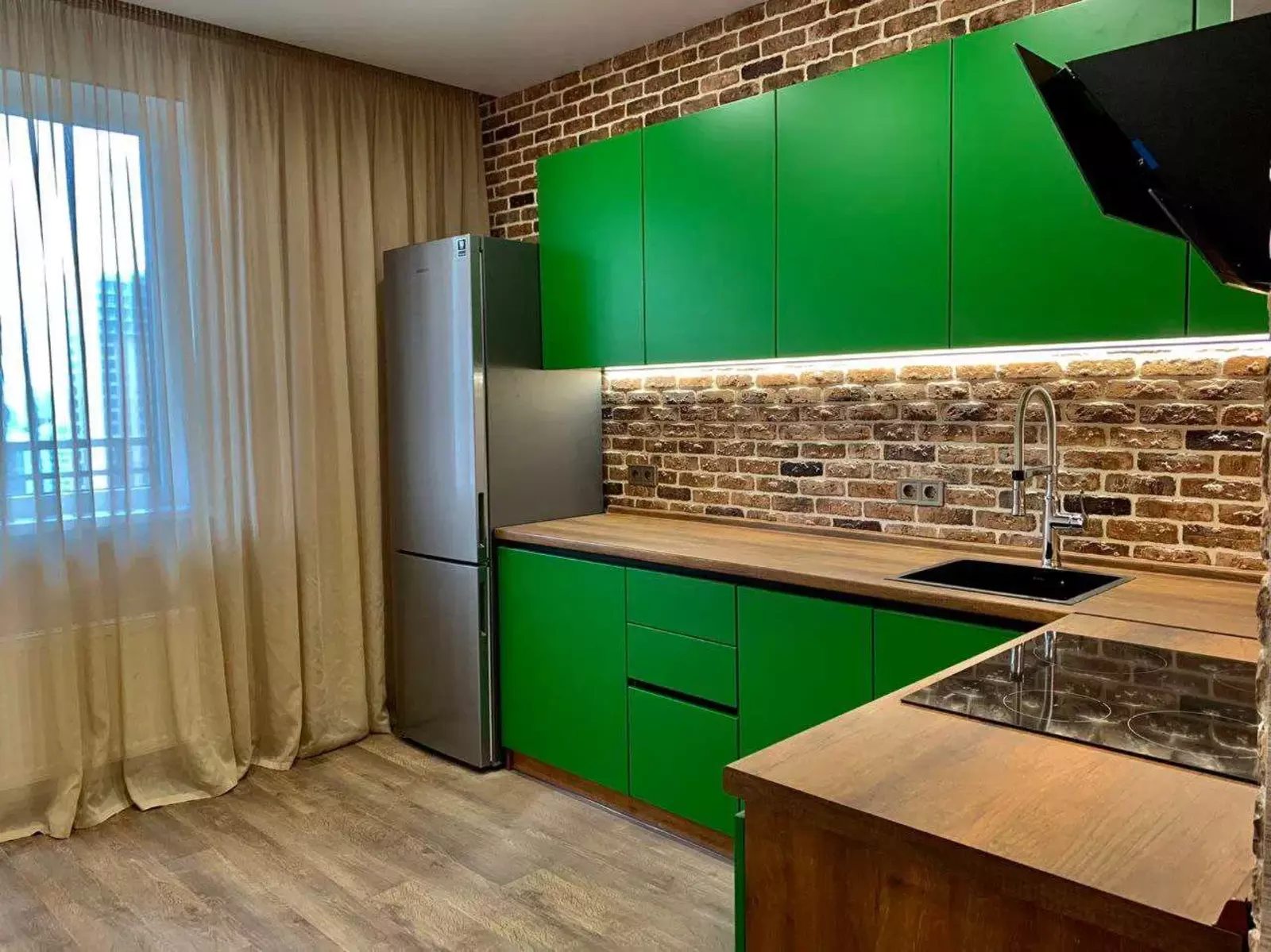 Apartments for sale. 1 room, 43 m², 24 floors. 3, Henuezskaya ul., Odesa. 