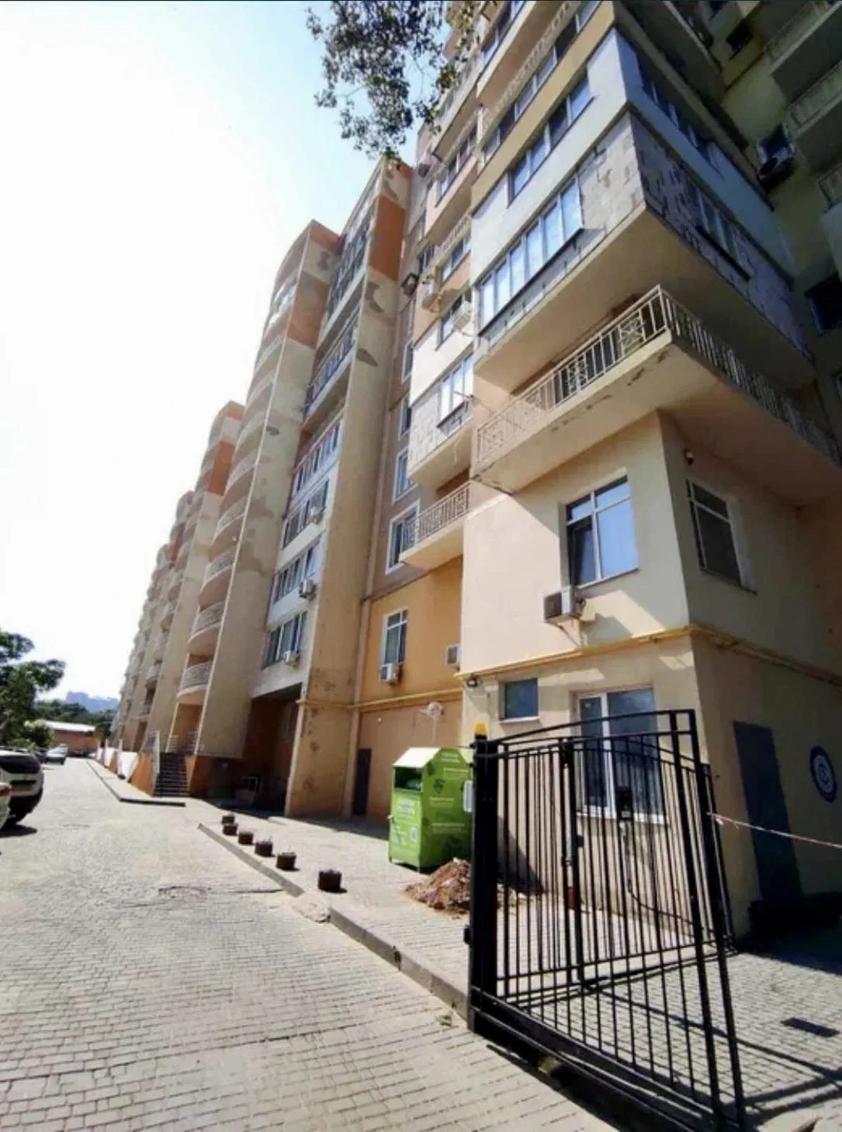 Apartments for sale. 1 room, 32 m², 9th floor/12 floors. 11, Tsvetaeva ul., Odesa. 