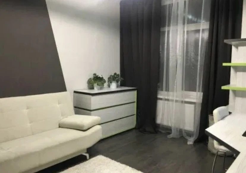 Apartments for sale. 3 rooms, 96 m², 8th floor/25 floors. Henuezskaya ul., Odesa. 