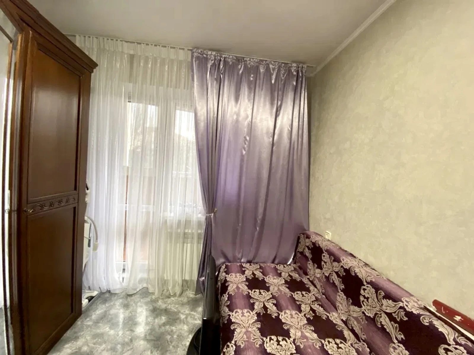 Apartments for sale. 3 rooms, 70 m², 3rd floor/16 floors. 80, Koroleva ul., Odesa. 
