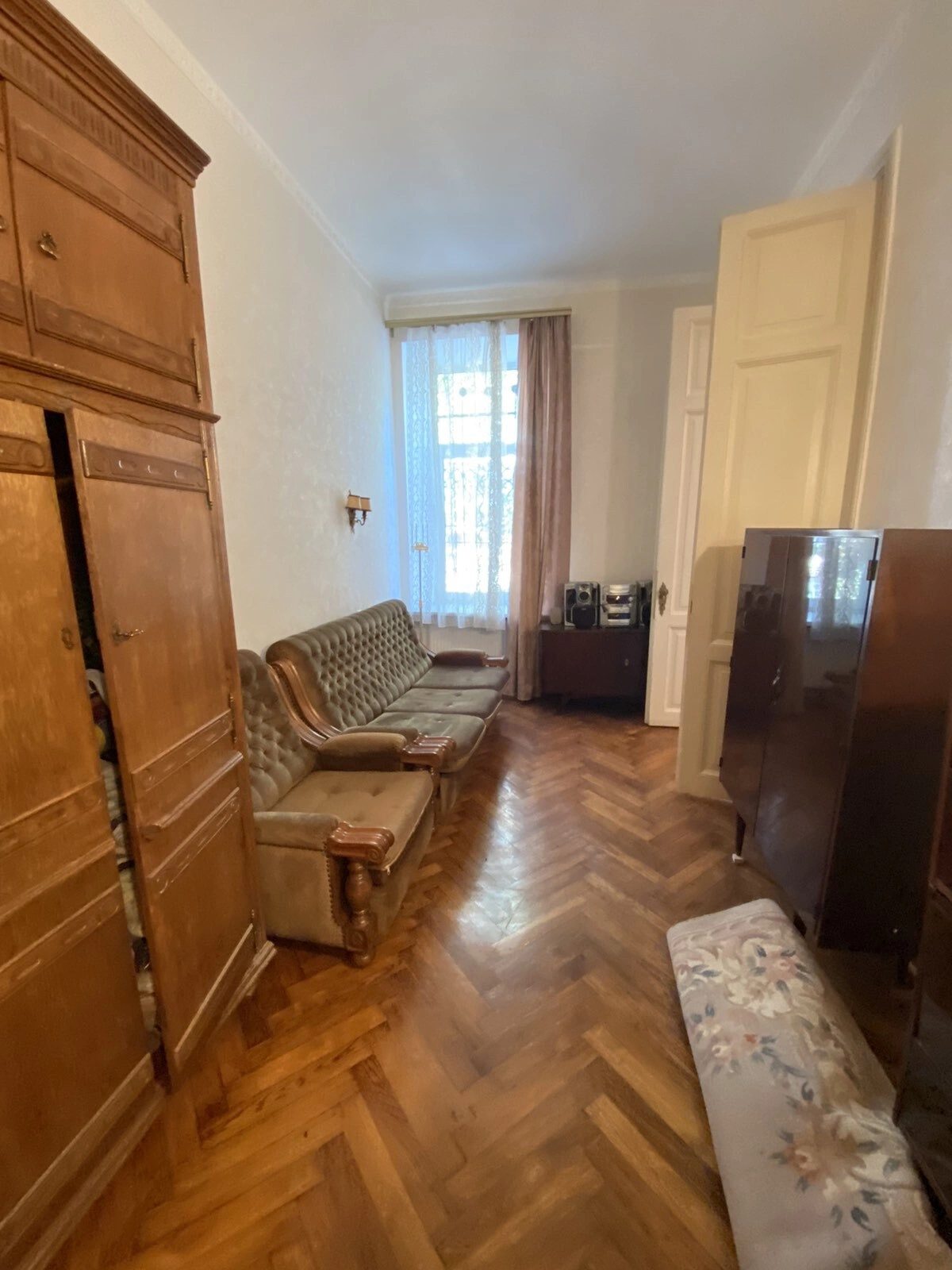 Продаж квартири. 4 rooms, 118 m², 1st floor/2 floors. 5, Сеченова пер., Одеса. 