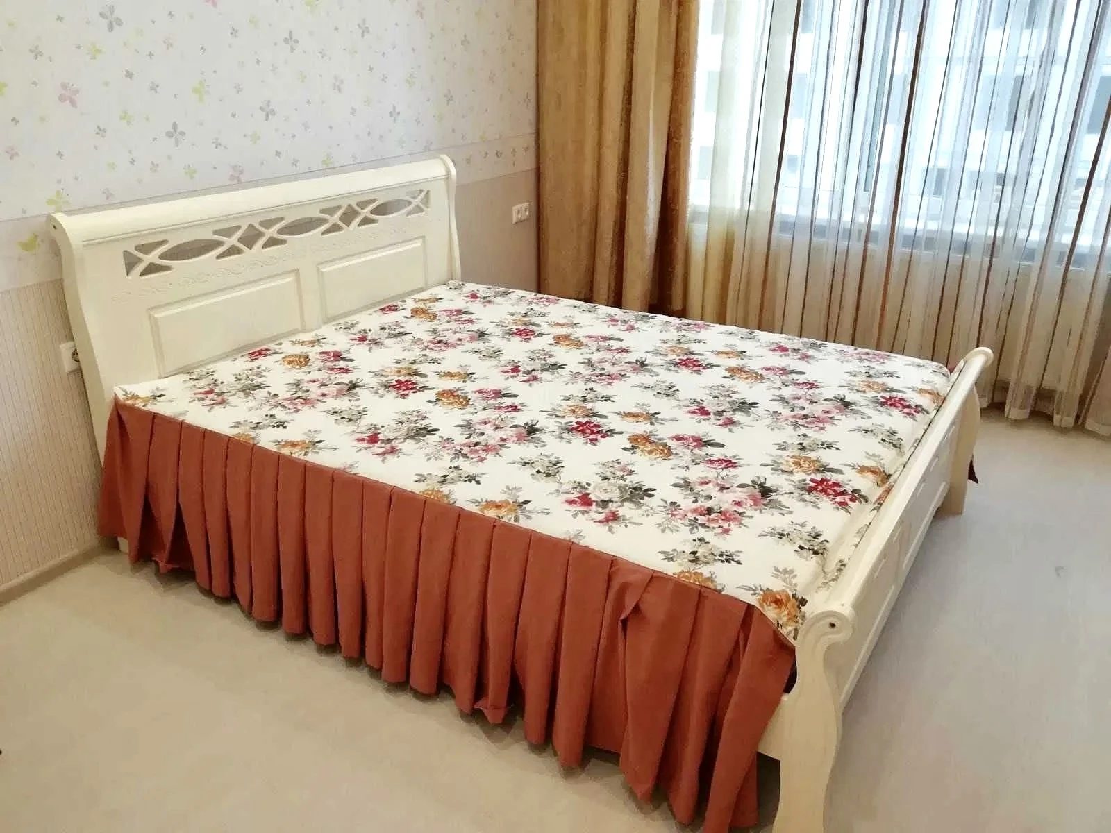 Apartments for sale. 2 rooms, 111 m², 3rd floor/16 floors. 1, Lyteraturnaya ul., Odesa. 