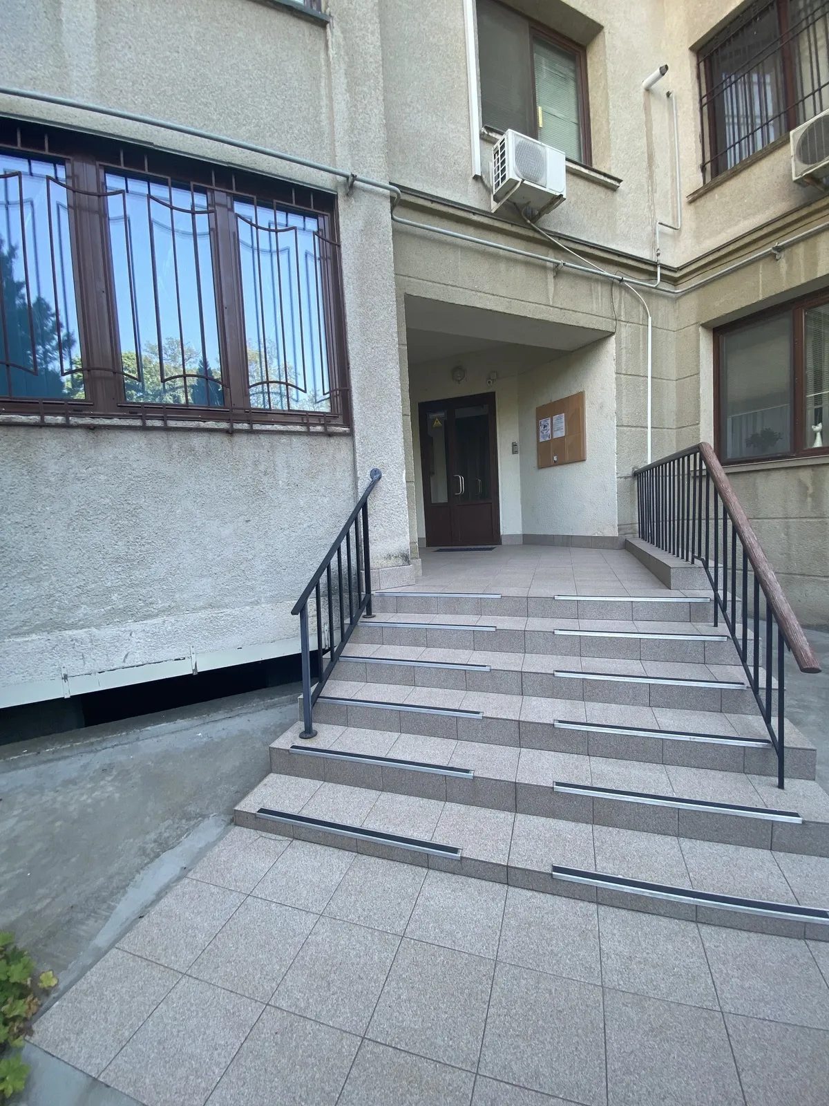 Apartments for sale. 4 rooms, 239 m², 6th floor/7 floors. 29, Shevchenko pr., Odesa. 