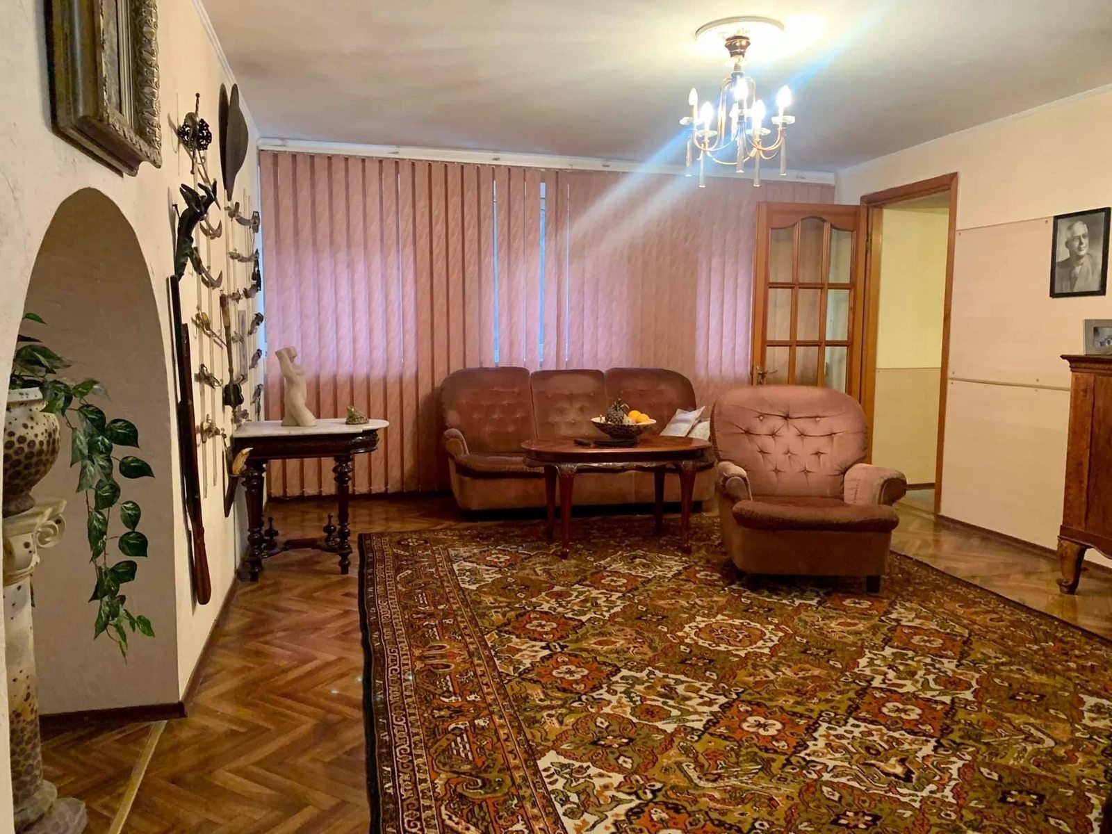 Продаж квартири. 5 rooms, 265 m², 2 floors. Базарная ул., Одеса. 