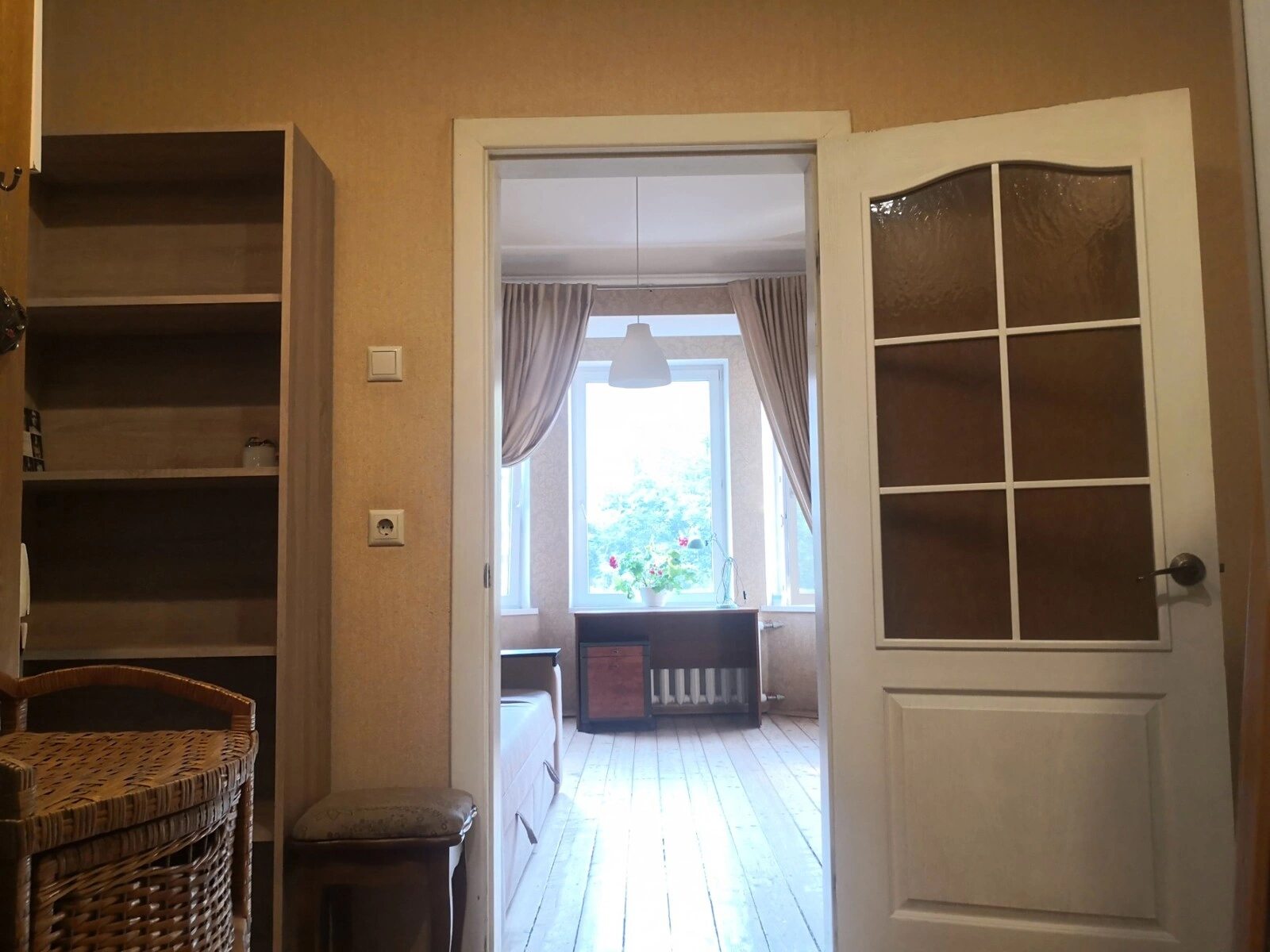 Apartments for sale. 2 rooms, 44 m², 3rd floor/4 floors. 15, Shevchenko prospekt, Odesa. 