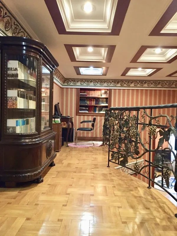 Продаж квартири. 3 rooms, 182 m², 2nd floor/3 floors. Пушкинская ул., Одеса. 