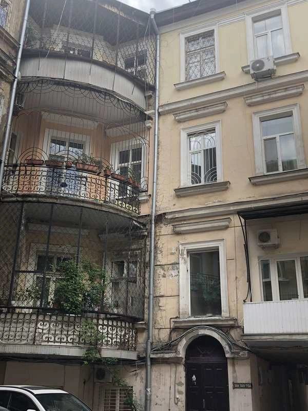Apartments for sale. 5 rooms, 173 m², 3rd floor/3 floors. 8, Pushkynskaya ul., Odesa. 