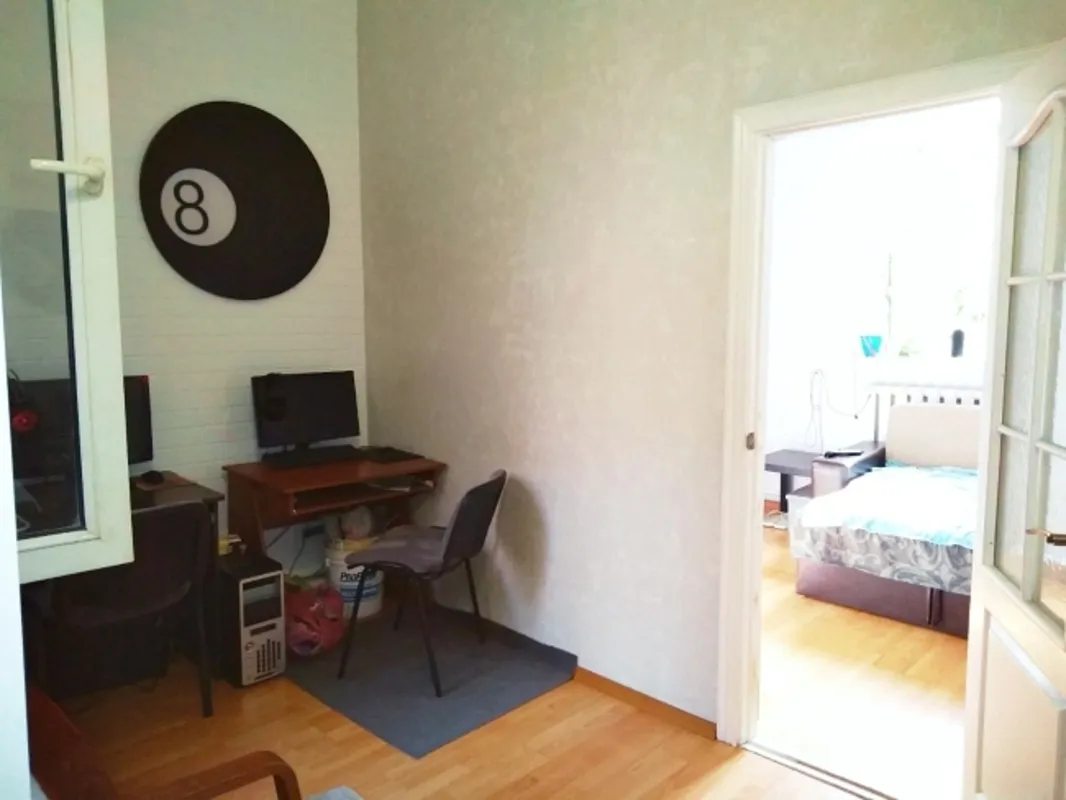 Продаж квартири. 4 rooms, 100 m², 2nd floor/3 floors. 43, Нежинская ул., Одеса. 