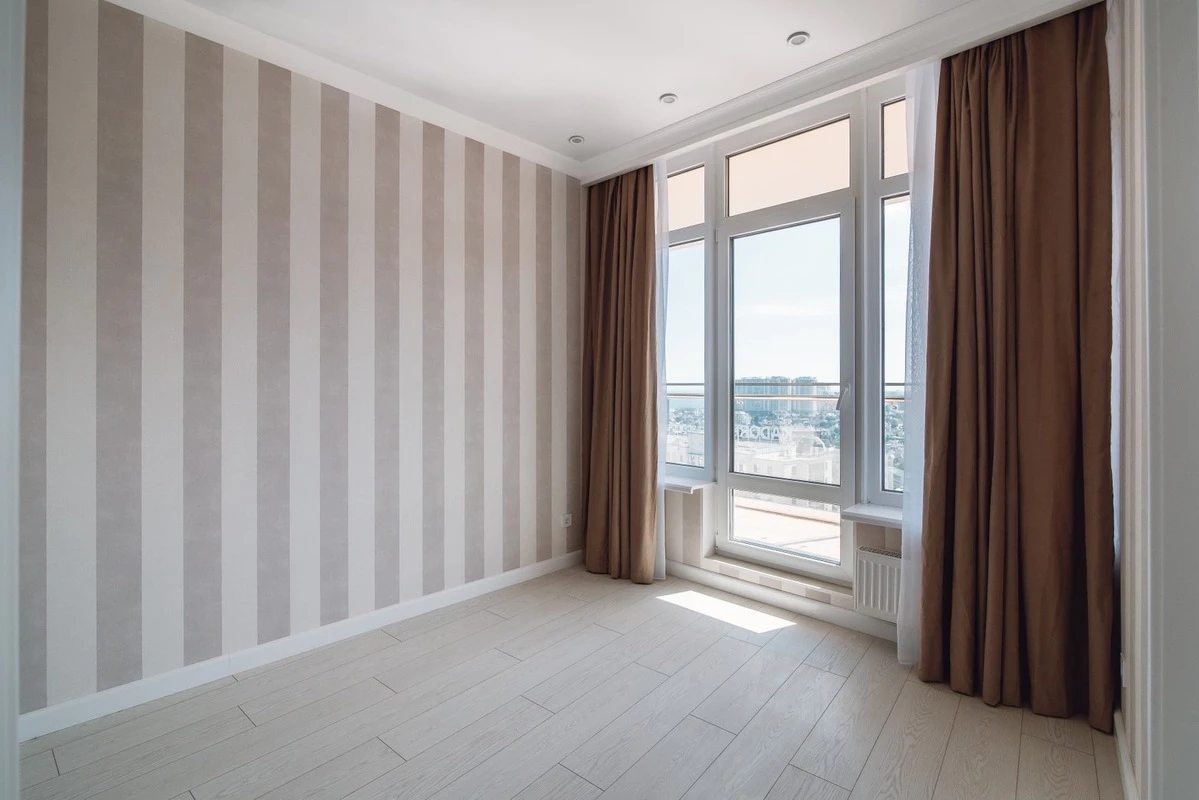 Apartments for sale. 3 rooms, 72 m², 25 floor/25 floors. 3, Henuezskaya ul., Odesa. 