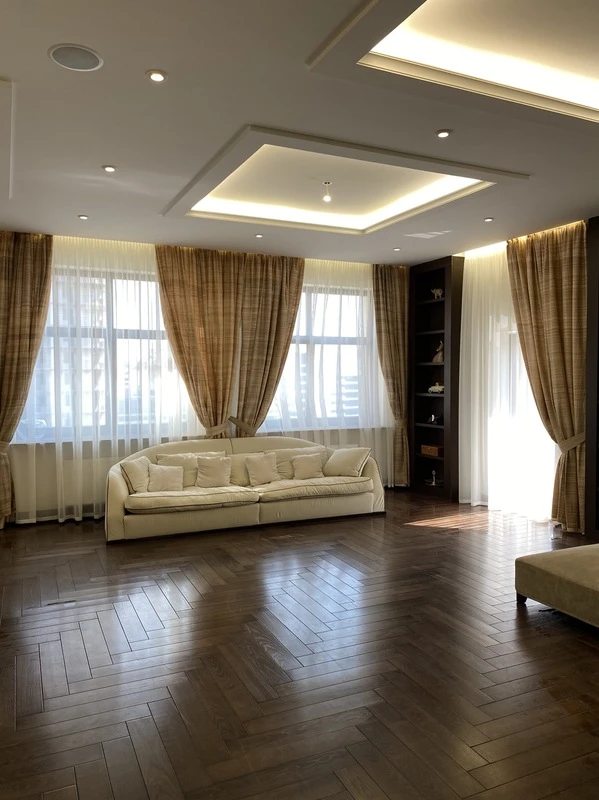 Apartments for sale. 3 rooms, 196 m², 8th floor/22 floors. 1, Henuezskaya ul., Odesa. 