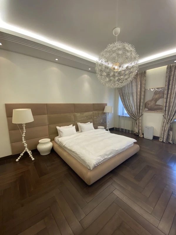 Продаж квартири. 3 rooms, 196 m², 8th floor/22 floors. 1, Генуэзская ул., Одеса. 