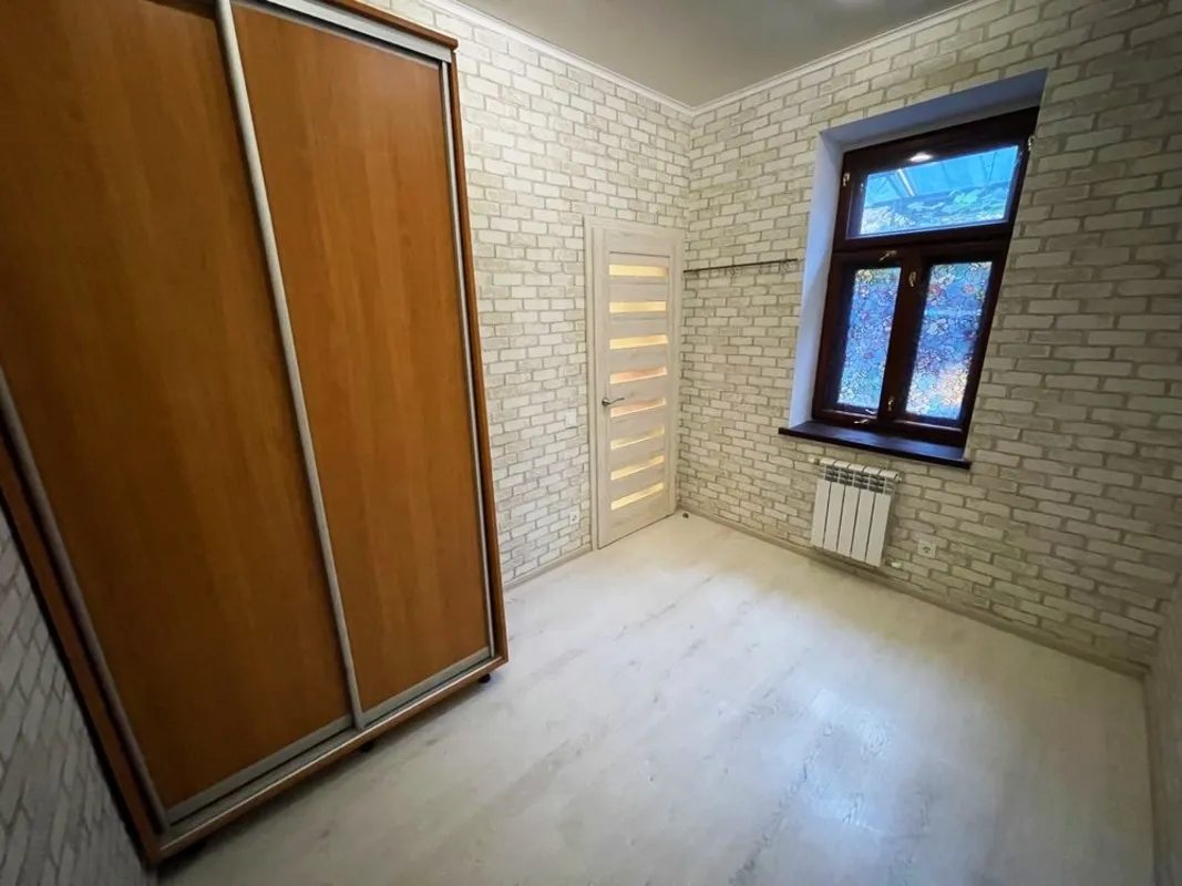 Apartments for sale. 2 rooms, 30 m², 1st floor/1 floor. Kolontaevskaya ul., Odesa. 