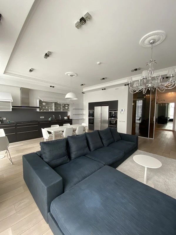 Продаж квартири. 3 rooms, 163 m², 13 floor/22 floors. 1, Генуэзская ул., Одеса. 