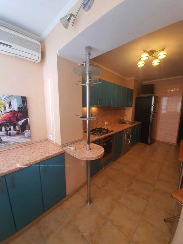 Продаж квартири. 3 rooms, 66 m², 5th floor/9 floors. 50, Шишкина ул., Одеса. 