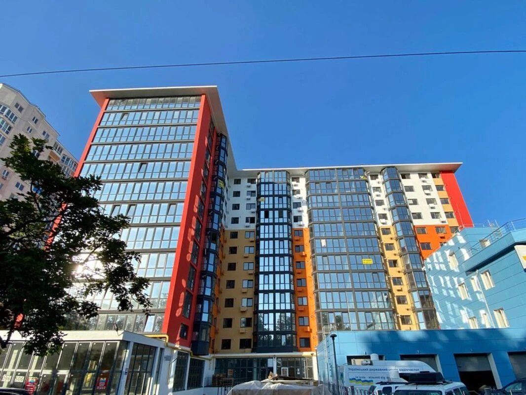 Продаж квартири 1 кімната, 48 m², 5 пов./12 поверхів. 18, Малиновского ул., Одеса. 