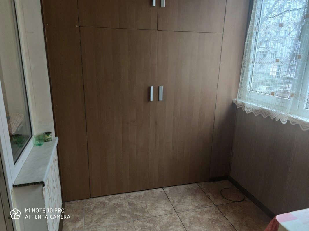 Apartments for sale. 2 rooms, 62 m², 2nd floor/9 floors. 24, Davyda Oystrakha ul., Odesa. 
