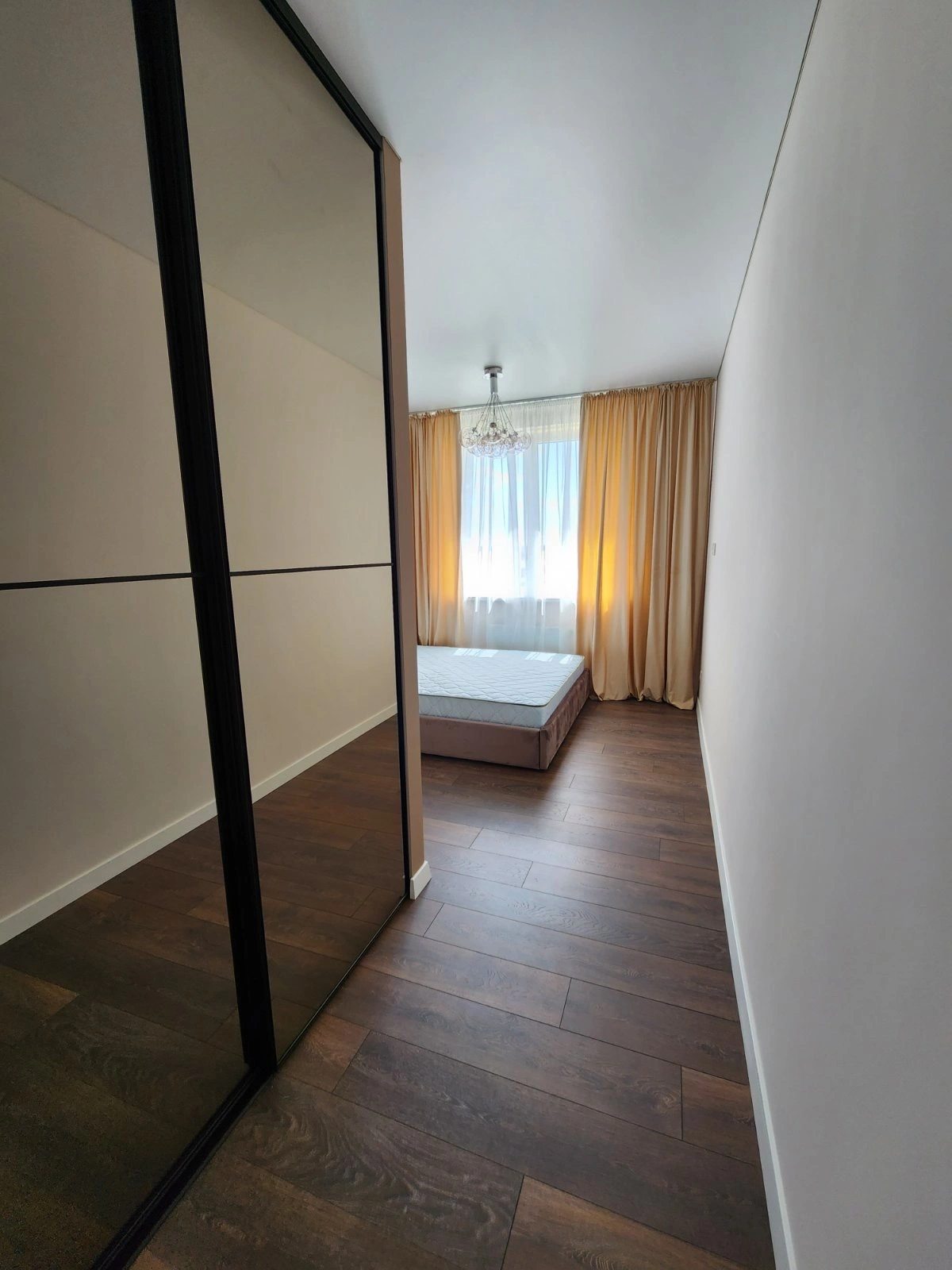 Продаж квартири. 2 rooms, 60 m², 2nd floor/19 floors. 8, Перлинна вул., Одеса. 