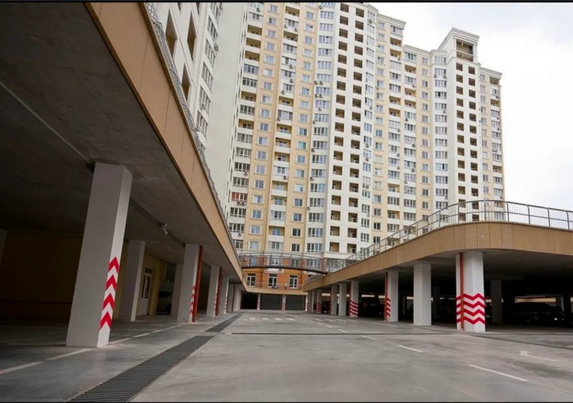 Apartments for sale. 1 room, 50 m², 7th floor/19 floors. 11, Armeyskaya ul., Odesa. 