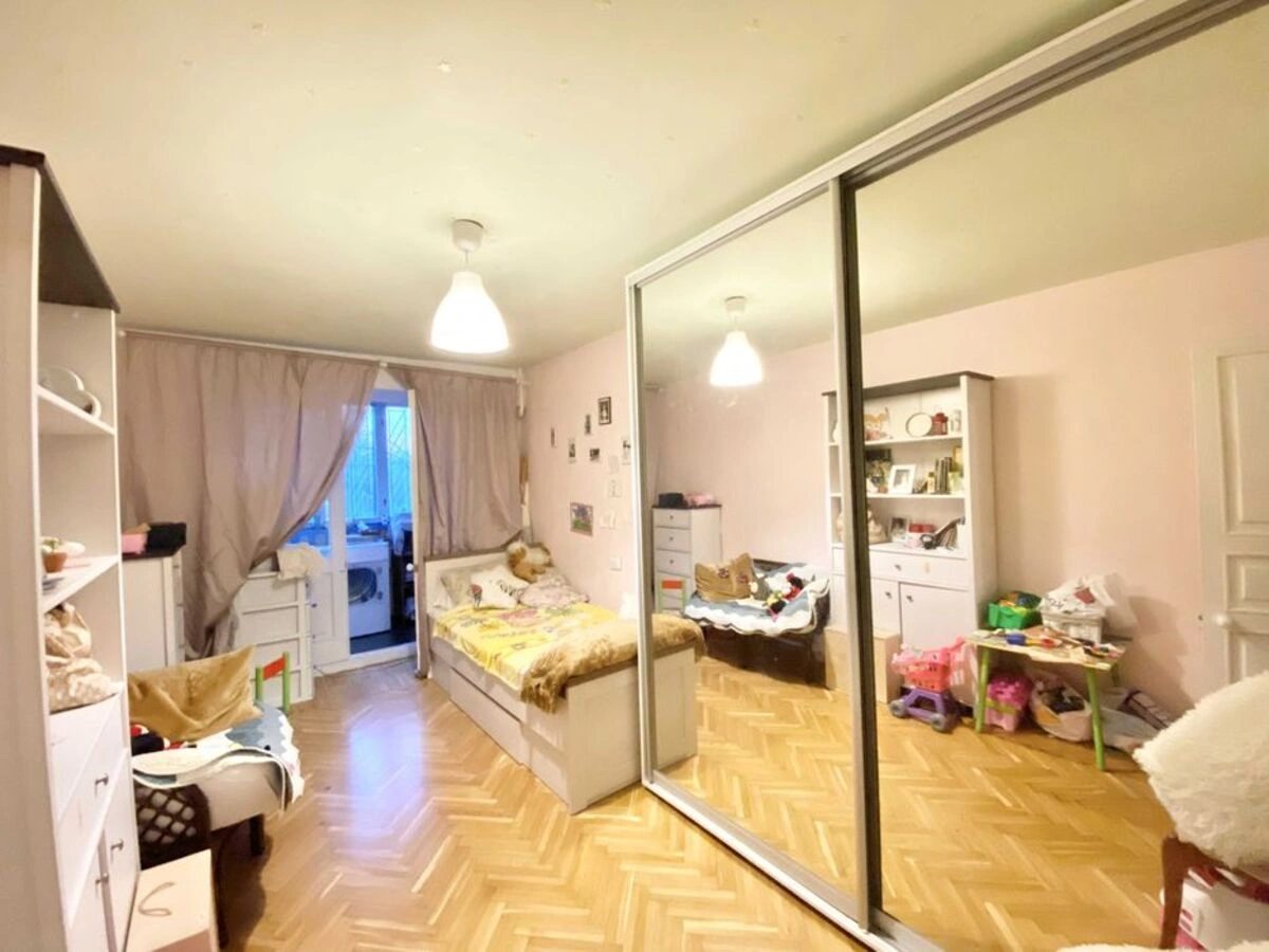 Продаж квартири. 4 rooms, 78 m², 3rd floor/9 floors. 4, Аркадиевский пер., Одеса. 