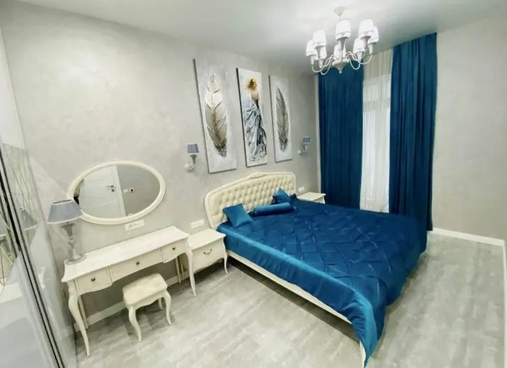 Apartments for sale. 2 rooms, 76 m², 6th floor/6 floors. 2, Hrecheskaya ul., Fontanka. 