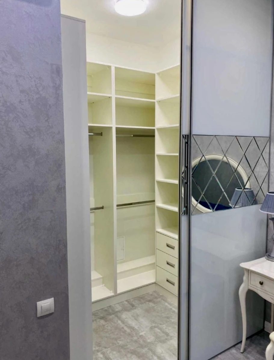 Продаж квартири 2 кімнати, 76 m², 6 пов./6 поверхів. 2, Греческая ул., Фонтанка. 