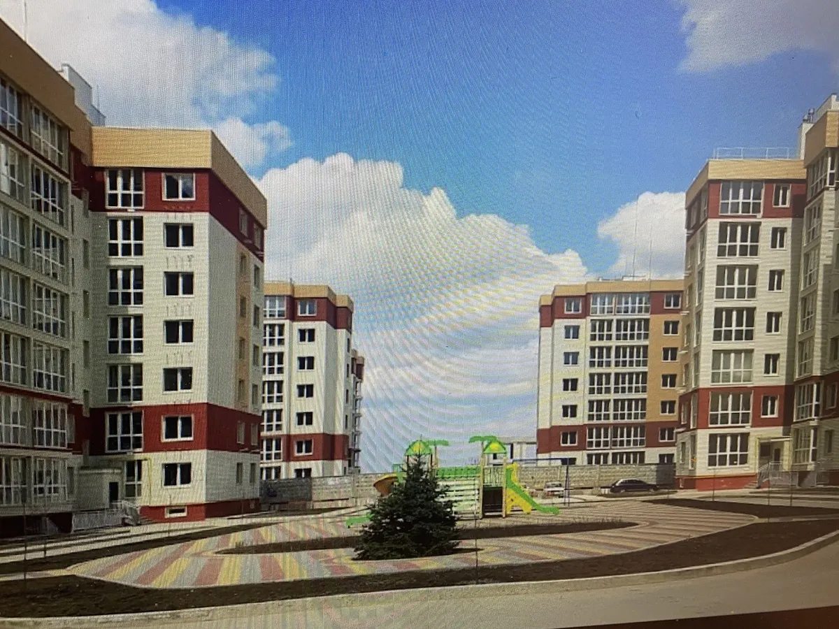 Apartments for sale. 1 room, 34 m², 1st floor/7 floors. 50, Stroytelnaya ul., Odesa. 