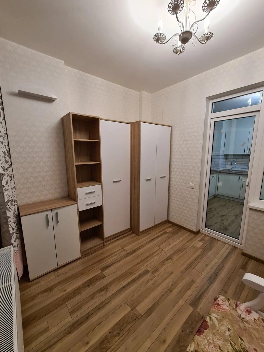 Продаж квартири. 1 room, 47 m², 2nd floor/24 floors. 24, Радужная ул., Одеса. 