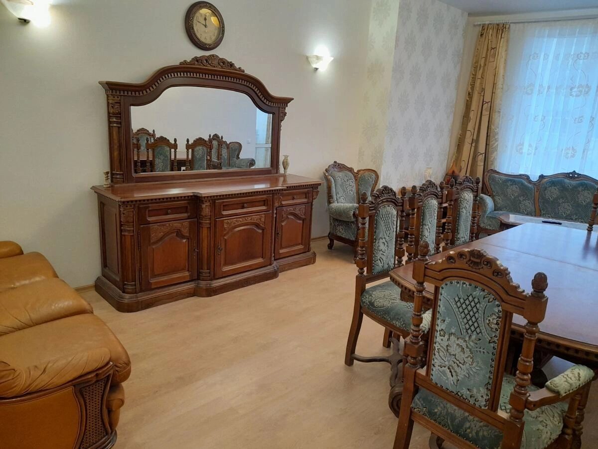 Продаж квартири. 3 rooms, 110 m², 5th floor/16 floors. 55, Люстдорфская Дорога , Одеса. 