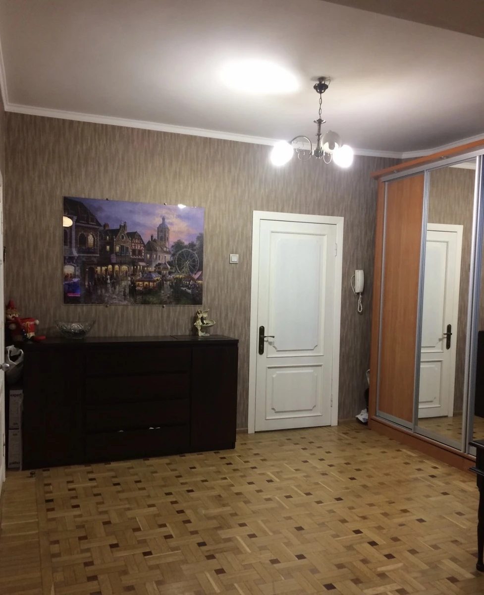 Квартира с хорошим ремонтом в центре Одессы!