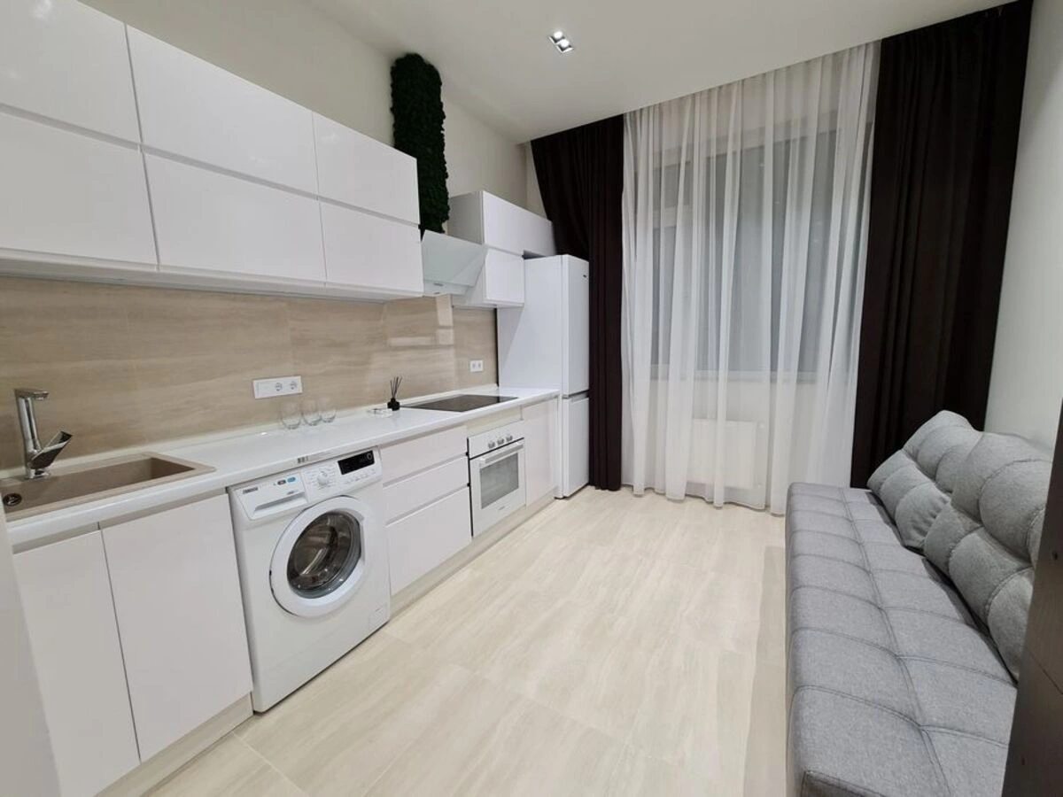 Apartments for sale. 2 rooms, 60 m², 16 floor/21 floors. 4, Zhemchuzhnaya ul., Odesa. 