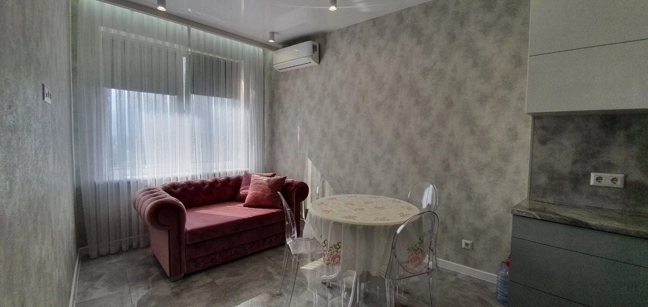 Apartments for sale. 2 rooms, 62 m², 20 floor/24 floors. 3, Henuezskaya ul., Odesa. 