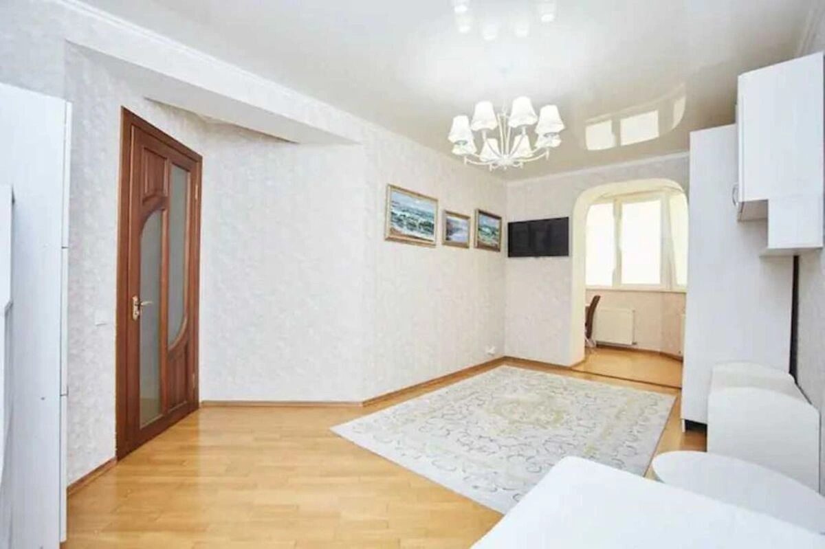 Продаж квартири. 3 rooms, 150 m², 6th floor/10 floors. 22, Посмитного ул., Одеса. 