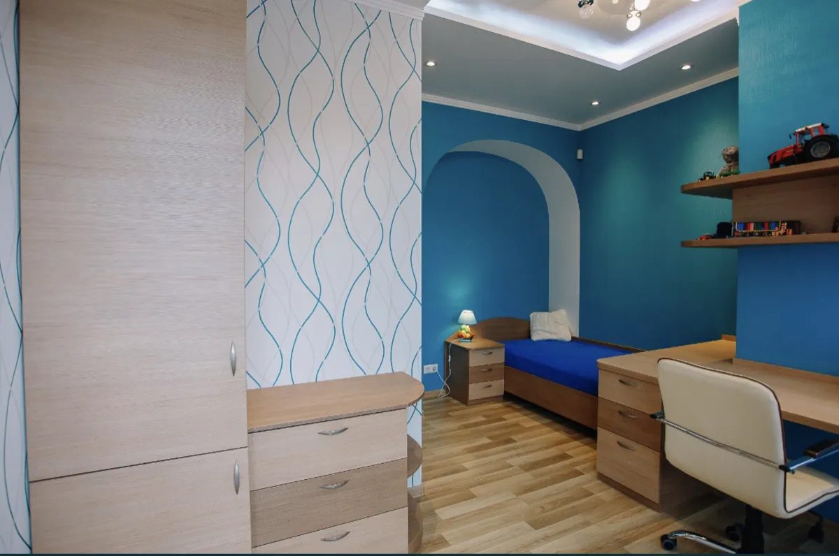 Apartments for sale. 3 rooms, 78 m², 3rd floor/3 floors. Ekaterynynskaya ul., Odesa. 
