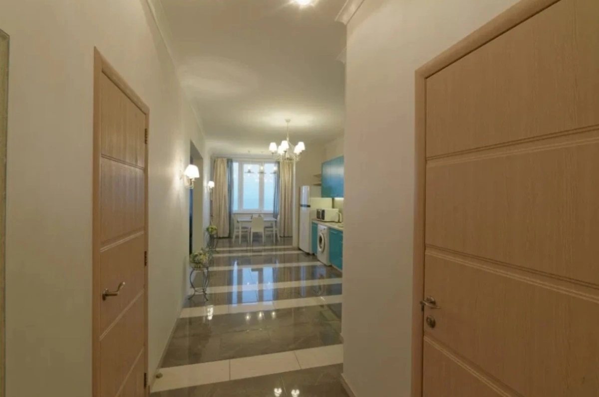 Продаж квартири. 2 rooms, 64 m², 10th floor/23 floors. Литературная ул., Одеса. 