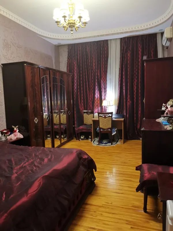 Роскошная квартира в центре Одессы на ул. Маразлиевской.
