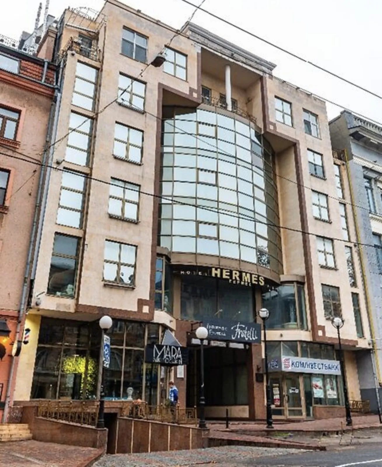 Apartments for sale. 4 rooms, 220 m², 7th floor/7 floors. 17, Hrecheskaya ul., Odesa. 