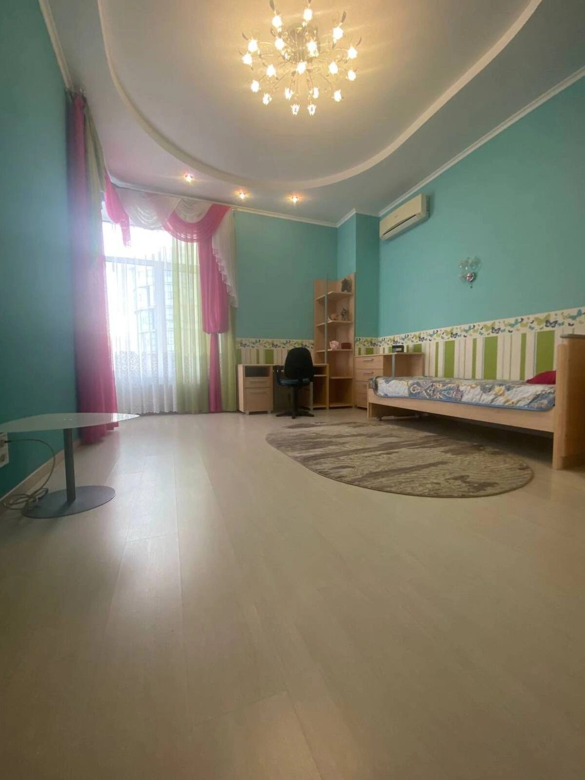Apartments for sale. 4 rooms, 148 m², 9th floor/16 floors. 5, Lydersovskyy b-r, Odesa. 