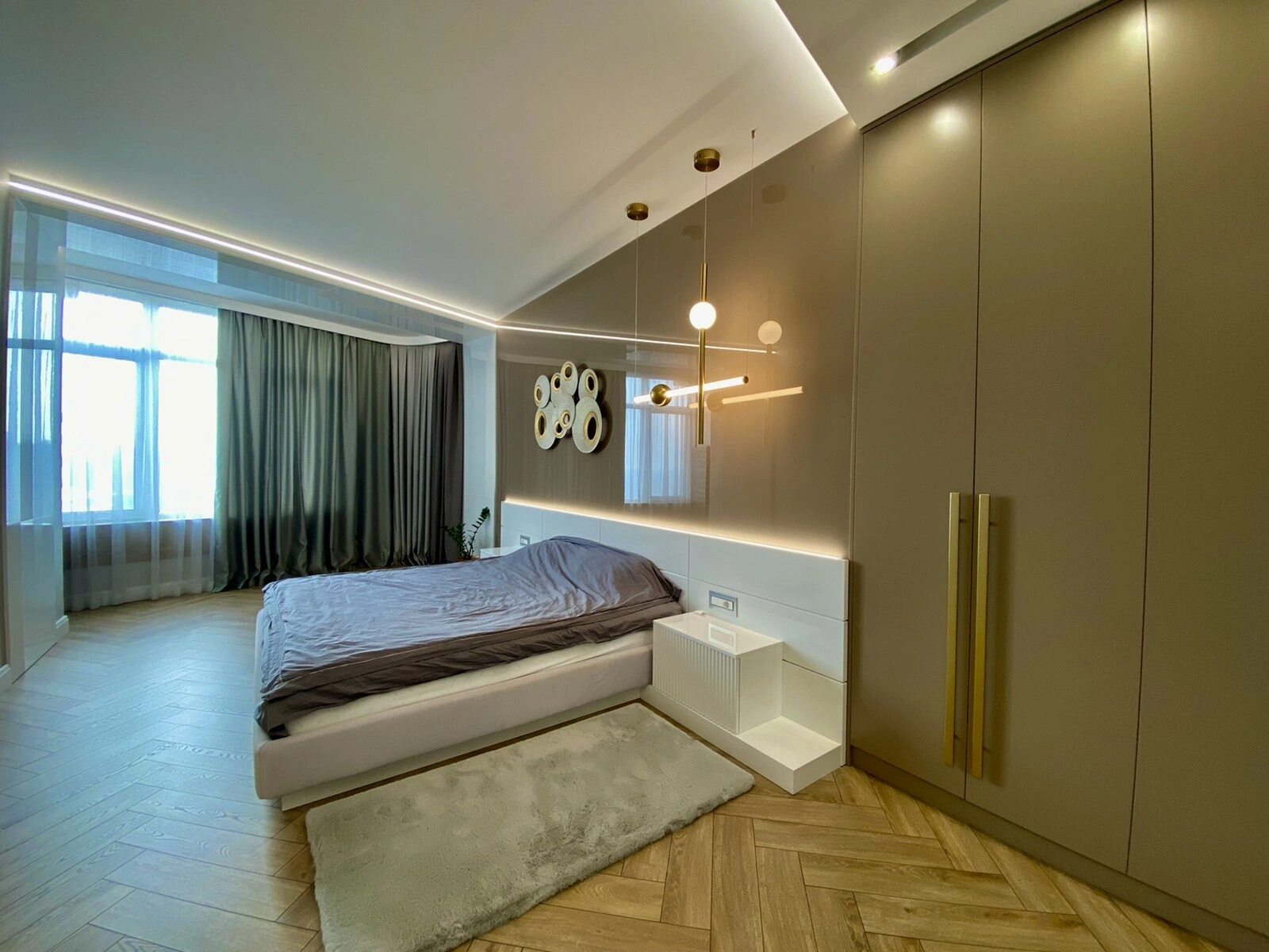 Apartments for sale. 3 rooms, 125 m², 9th floor/20 floors. 2, Morekhodnyy per., Odesa. 