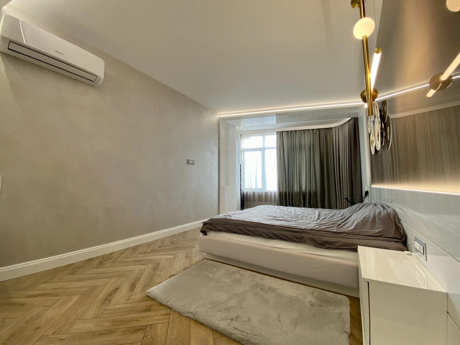 Apartments for sale. 3 rooms, 125 m², 9th floor/20 floors. 2, Morekhodnyy per., Odesa. 