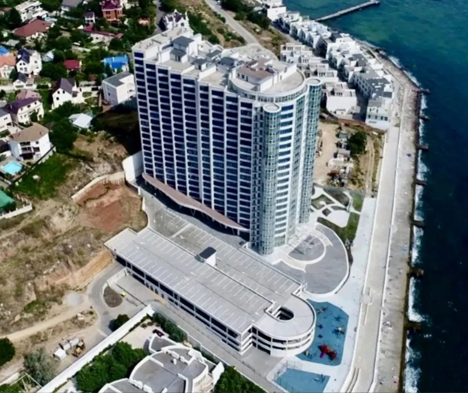 Apartments for sale. 3 rooms, 123 m², 10th floor/20 floors. 2, Morekhodnyy per., Odesa. 