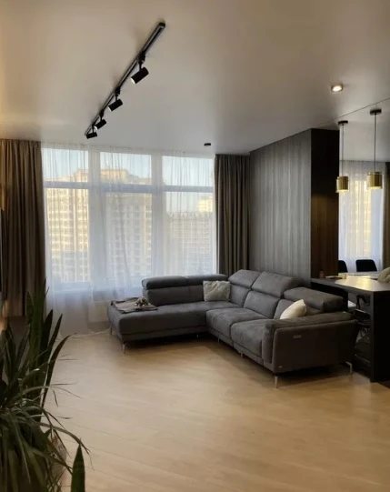 Apartments for sale. 3 rooms, 95 m², 20 floor/24 floors. Henuezskaya ul., Odesa. 