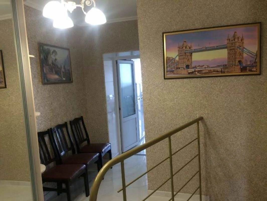 Продаж будинку. 150 m², 3 floors. Бузкова вул., Одеса. 