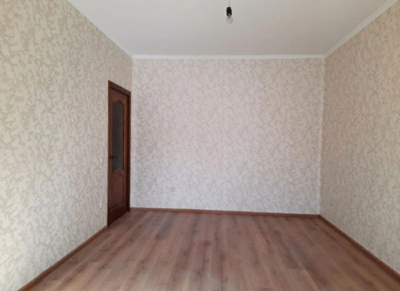 Продаж квартири. 3 rooms, 74 m², 2nd floor/4 floors. 14, Соборная, Рівне. 