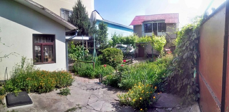 House for sale. 3 rooms, 80 m², 2 floors. Amundsena Vylyamsa, Odesa. 