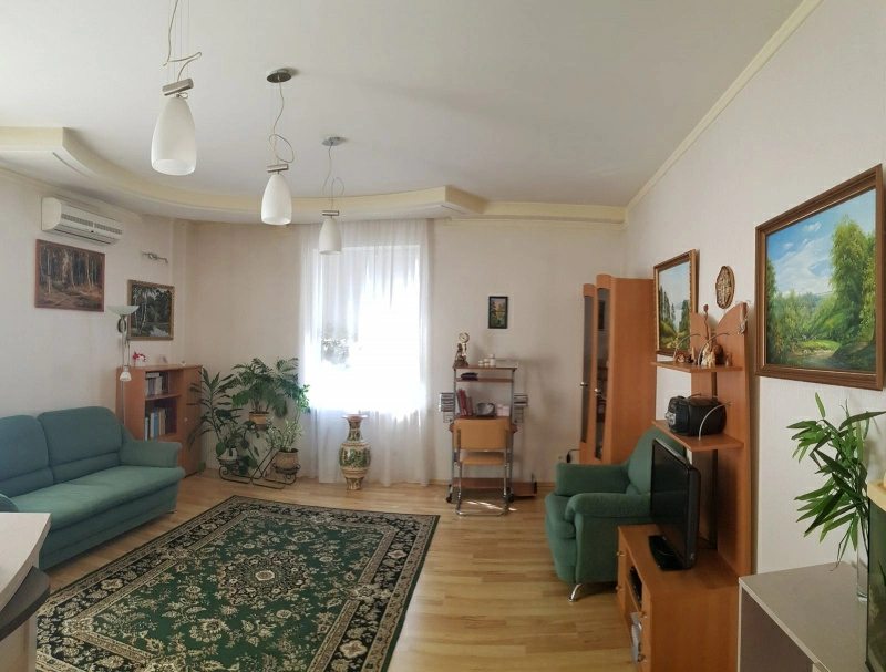 Продаж квартири. 2 rooms, 90 m², 3rd floor/6 floors. 9, Космическая, Дніпро. 