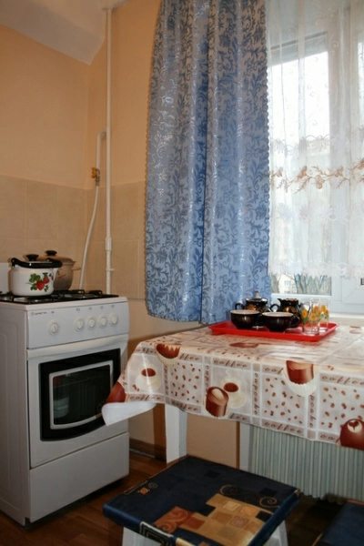 Entire place for rent. 1 room, 34 m², 5th floor/9 floors. 6, Romena Rolana 6, Kyiv. 