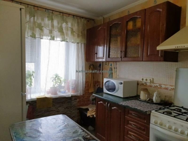Apartments for sale. 3 rooms, 65 m², 7th floor/9 floors. 1, Dekabrystov, Vasylkiv. 