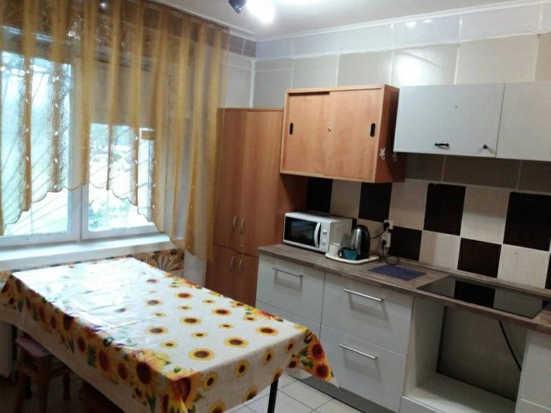 Multi-level apartment for rent. 7 rooms, 150 m², 1st floor/9 floors. Kondratyuka Yuriya, Kyiv. 