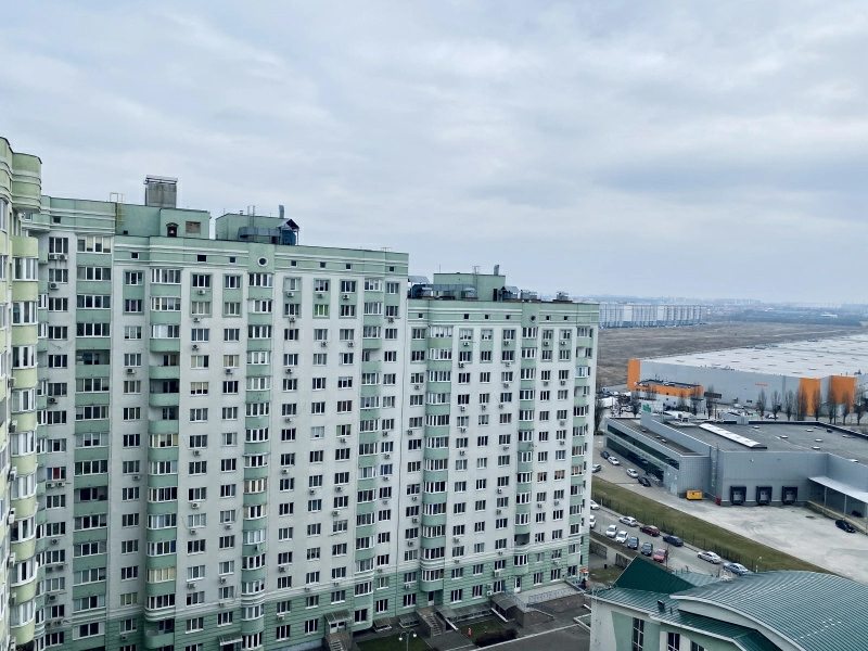 Apartments for sale. 2 rooms, 72 m², 15 floor/16 floors. 6, Pecherskaya, Chayky. 