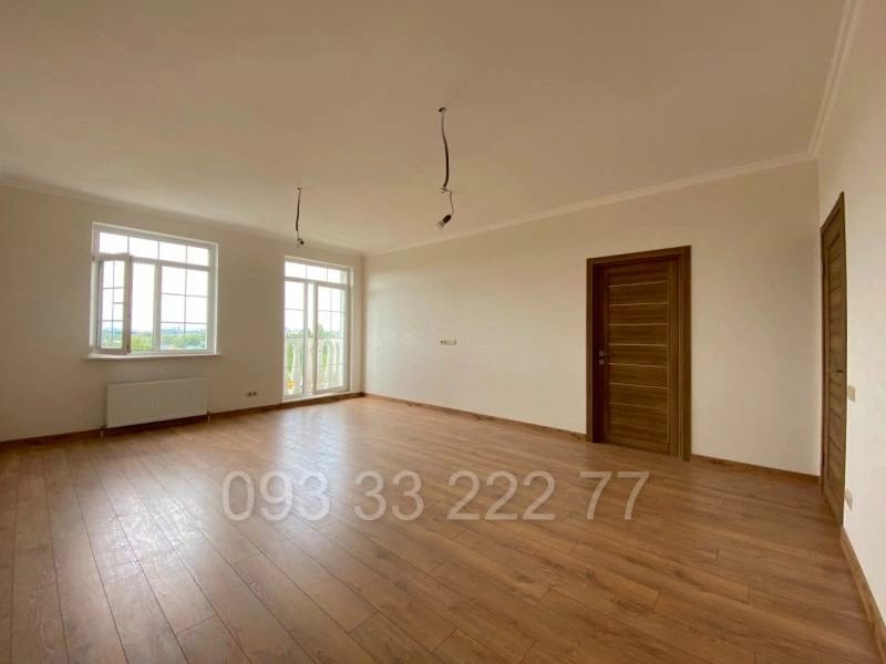 Продаж квартири. 2 кімнати, 69 m², 9 поверх/9 поверхів. 6, Луценка Дмитра 6, Київ. 